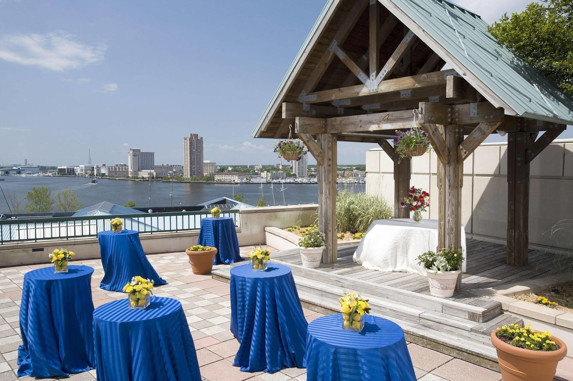 Hotel Norfolk Waterside Marriott Exterior foto